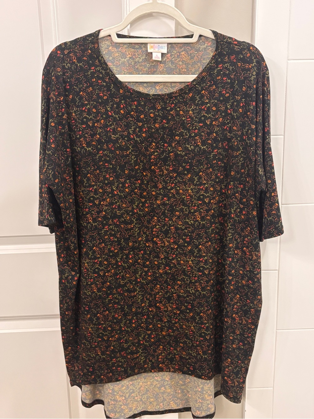LuLaRoe Black Floral Scoop-Neck Tunic